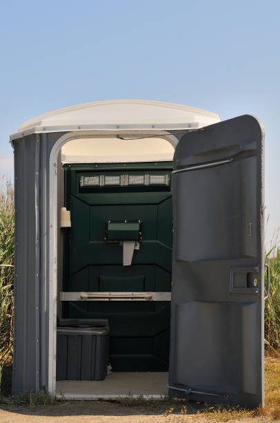 Best Portable restroom trailer rental  in St Elmo, IL